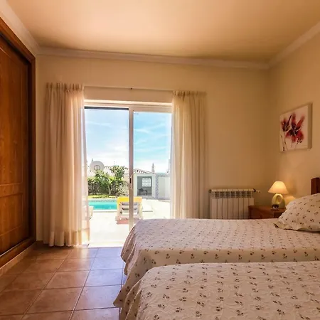 Acacias 13 Villa